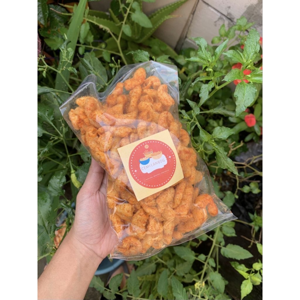 

Makaroni kering, makaroni renyah, makaroni pedas gurih