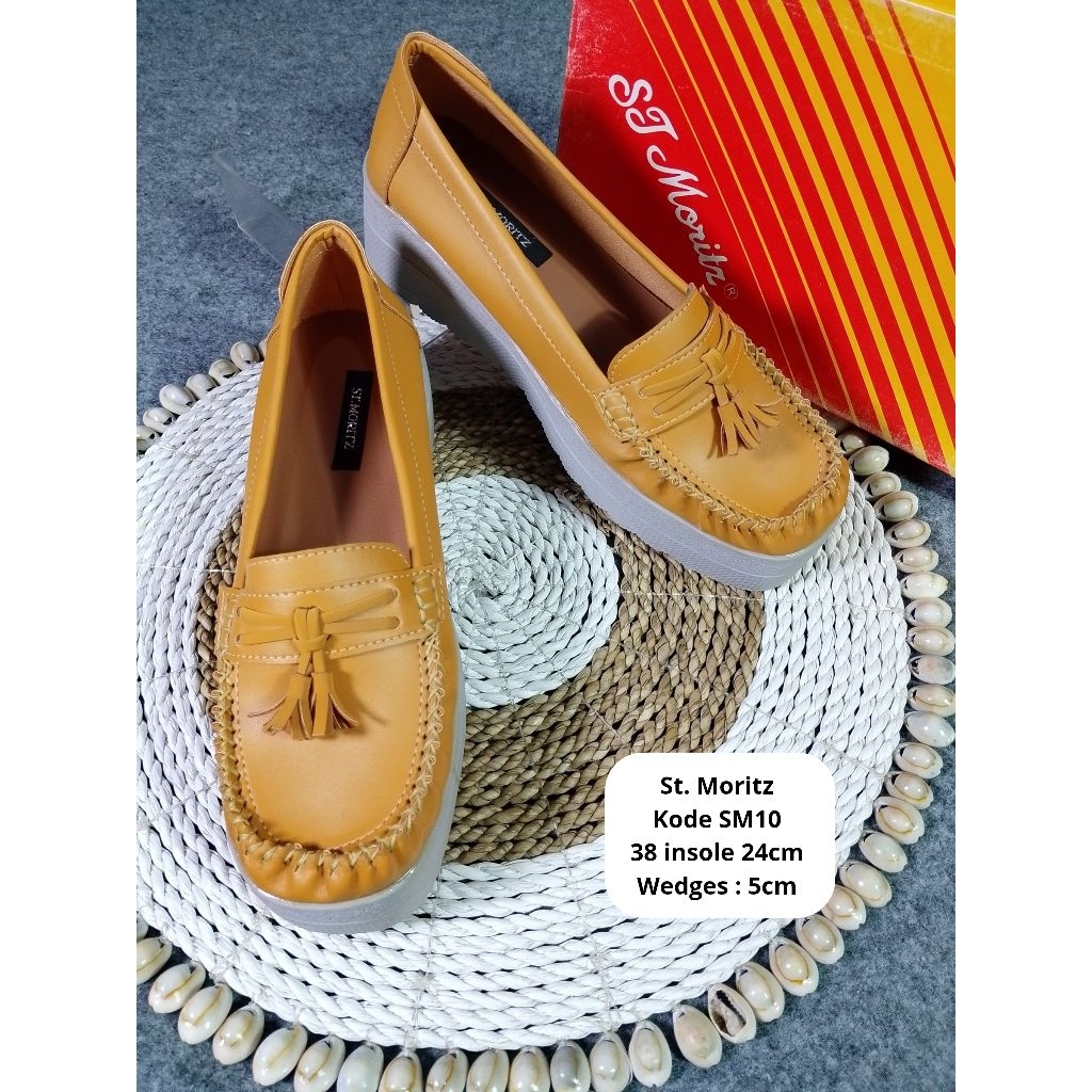 sepatu wanita wedges St moritz kode SM10