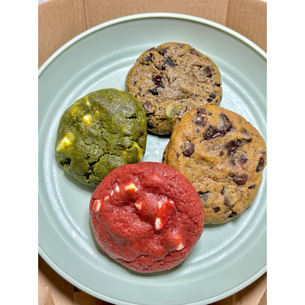 

Soft Baked Cookies Premium by Carolin