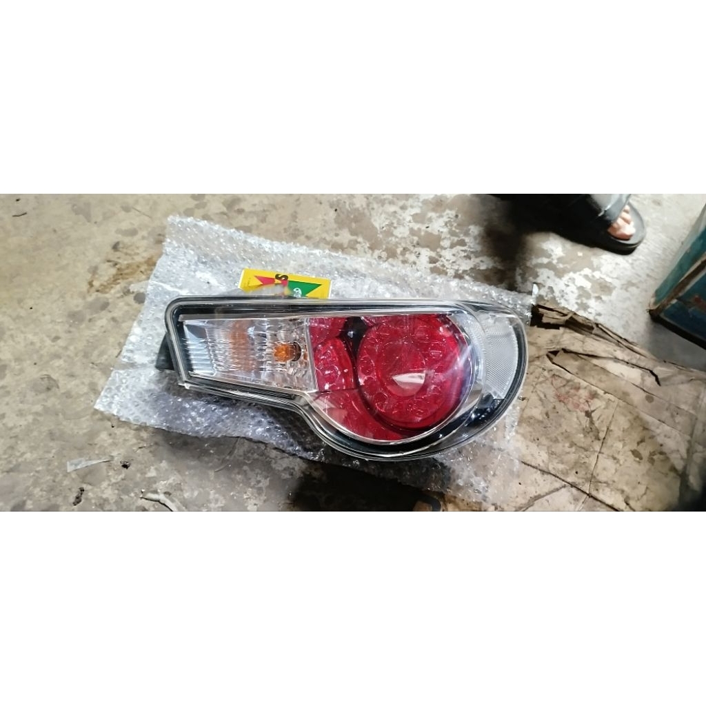 LAMPU REM SUBARU BRZ/TOYOTA FT 86,LAMPU BELAKANG TOYOTA FT 86,STOP REM BRZ/FT86 ( KANAN ONLY )