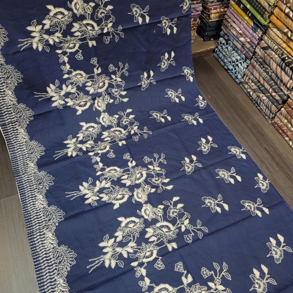 KAIN BATIK MOTIF BUNGA ENCIM PREMIUM WARNA NAVY