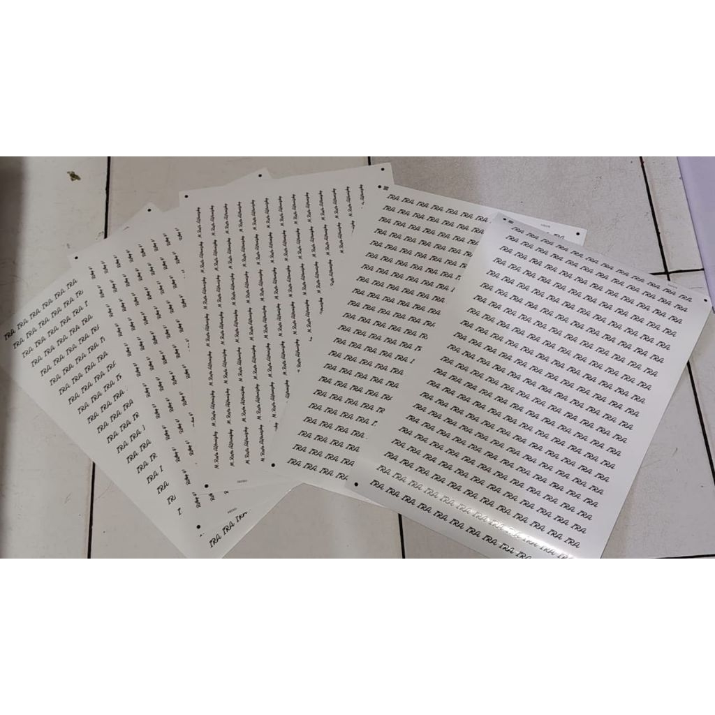 

Stiker waterproof (anti air) untuk tempel buku, pulpen, piring dll uk. A3 dapat 200+ pcs nama