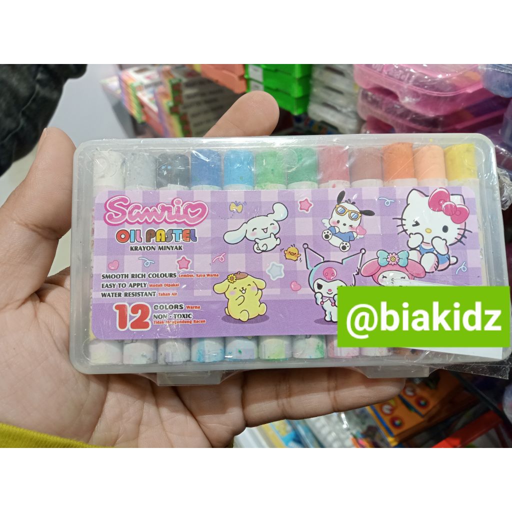 

Sanrio Oil Pastel 12 colors Crayon 12 warna