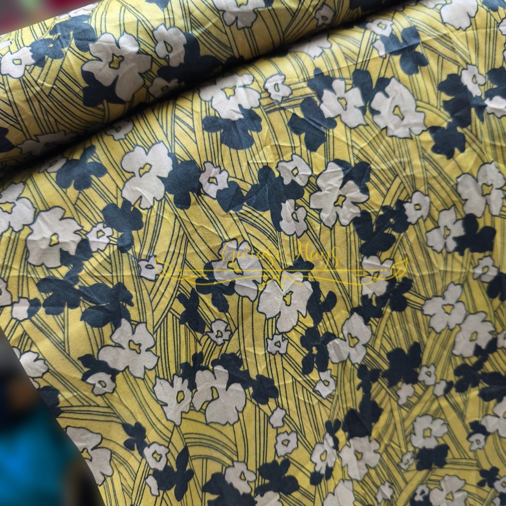 Kain Floral Cotton Crinkle Katun Crinkle Golden Garden Lebar 150 cm