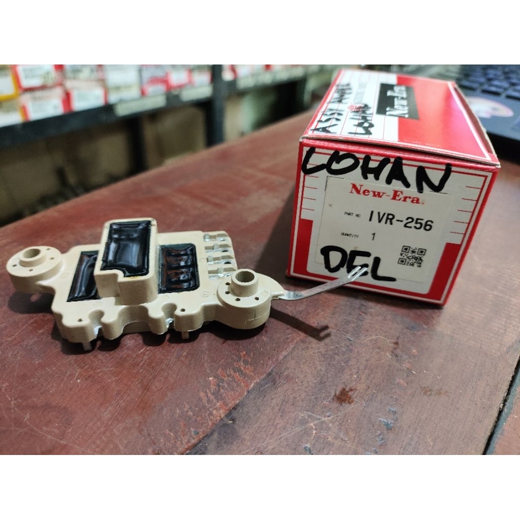 IC DINAMO AMPERE HINO LOHAN SK200-8 NEW ERA JAPAN IVR-256