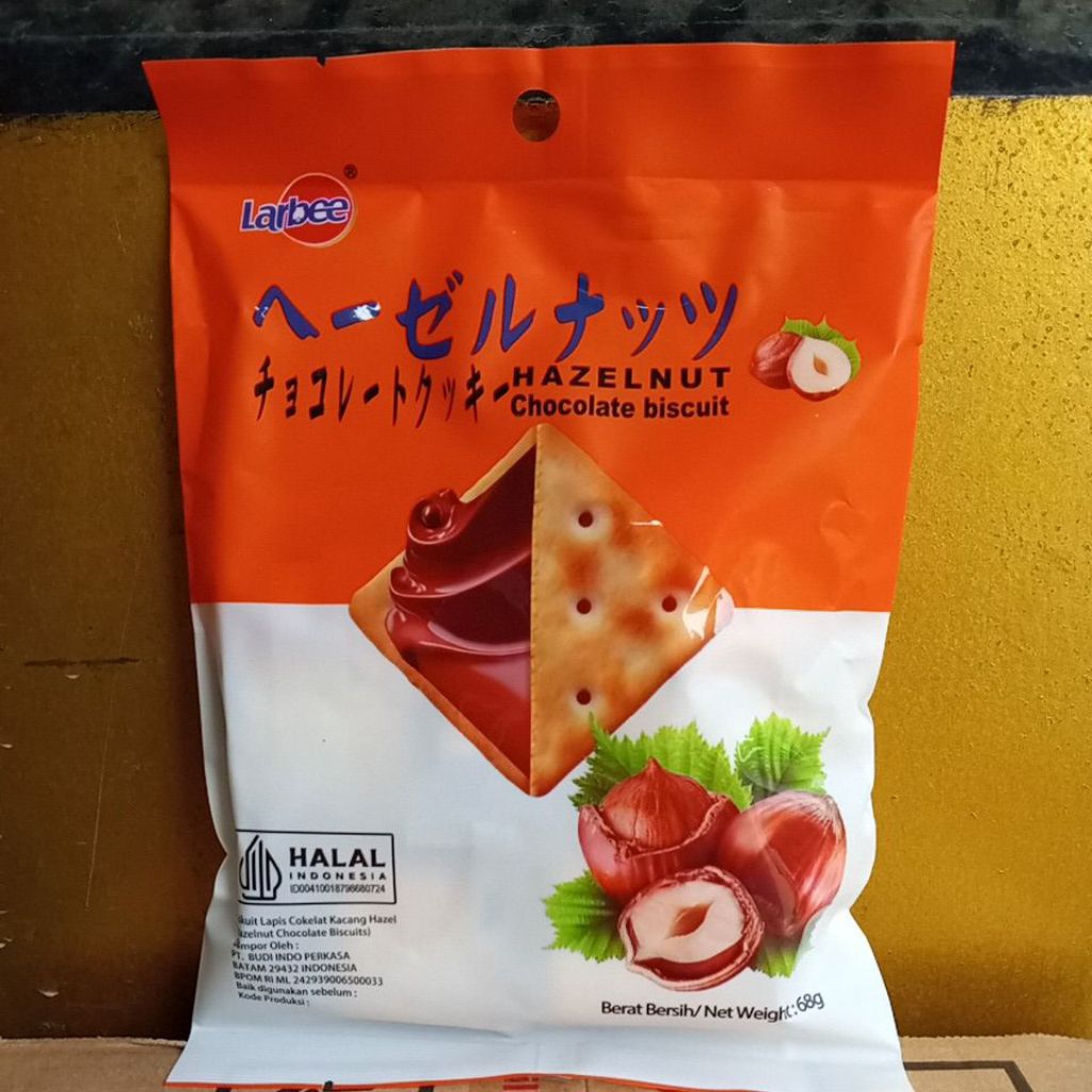 

larbee biskuit lapis coklat kacang hazel 68gr