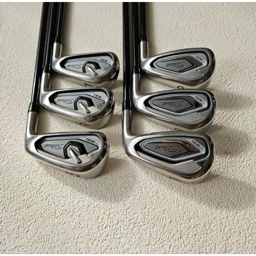 Titleist T300 Iron Set