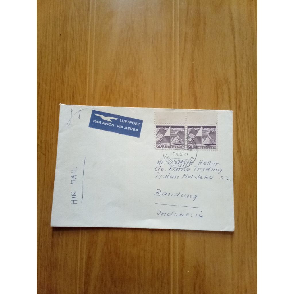 

vintage perangko helvetia 1958 dan amplop tanpa surat