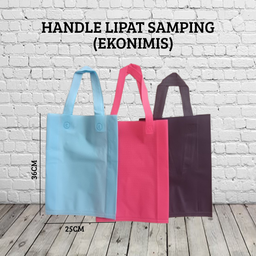 

Tas Spunbond EKONOMIS Ukuran 25x35 Tas Sauvenir Goodie Bag Hampers (12pcs)