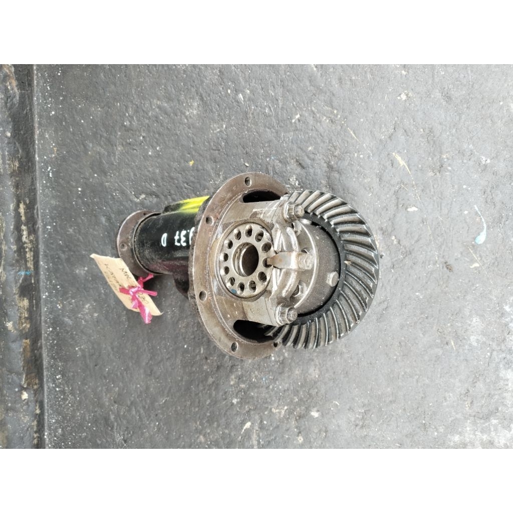 suzuki katana gardan depan 4x4 gigi 9x37