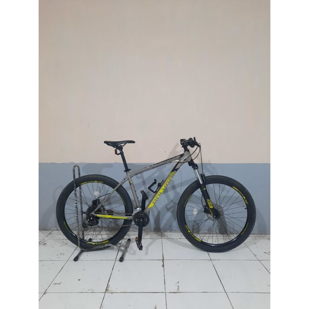 POLYGON PREMIER 5 TAHUN 2022