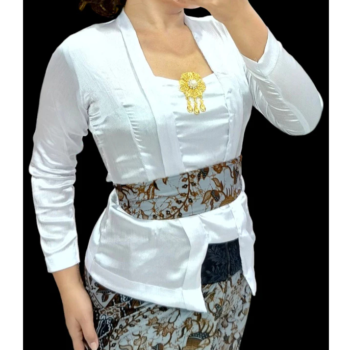 Kebaya Silky Putih Polos, Model Dada Bet/Kutu Baru, Lengan Panjang, Lengan Lonceng - Pakaian Adat Ba