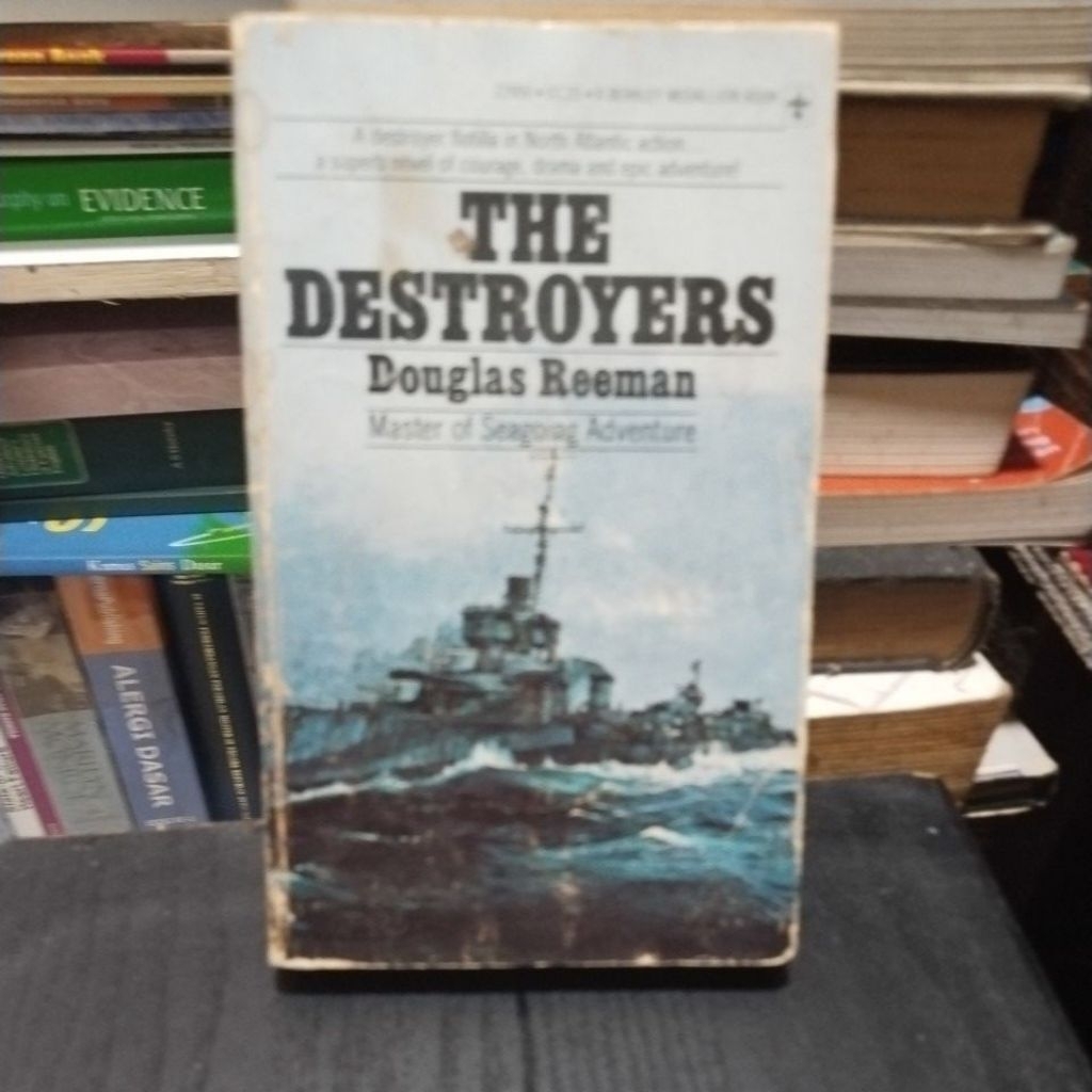BUKU NOVEL INGGRIS THE DESTROYERS