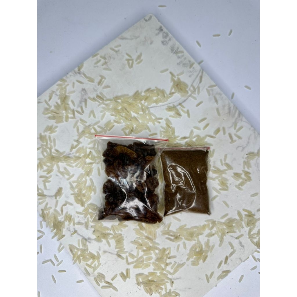 

Bumbu kebuli 15 gram + kismis 15 gram
