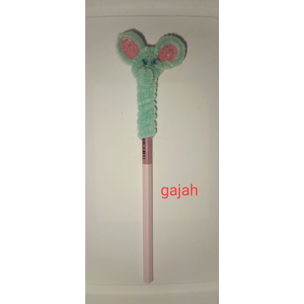 

pensil karakter kawat bulu lucu aesthetic keichain