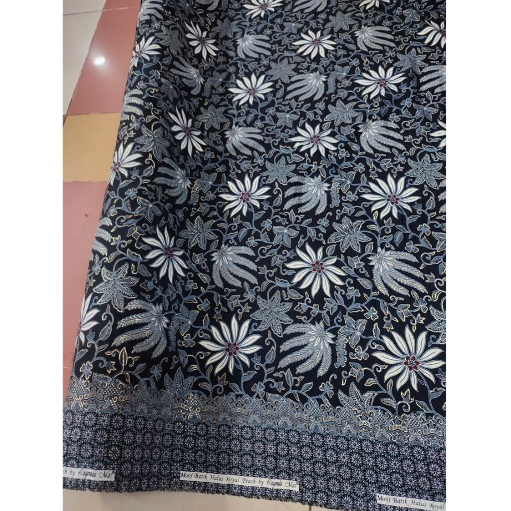 Kain bahan Batik semi sutra halus bsy /Bahan Batik bsy halus (hrg 50 cm)