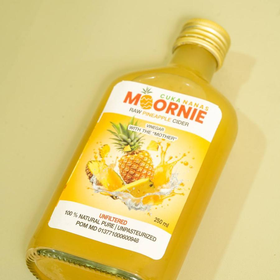 

Cuka Nanas Moornie Organik With Mother Pineapple Vinegar 250ml