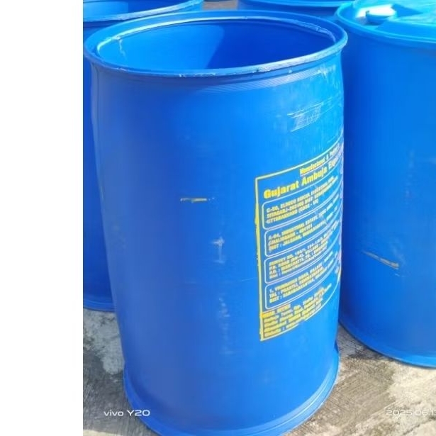 drum plastik 200L bekas gula cair sudah dibobok atas