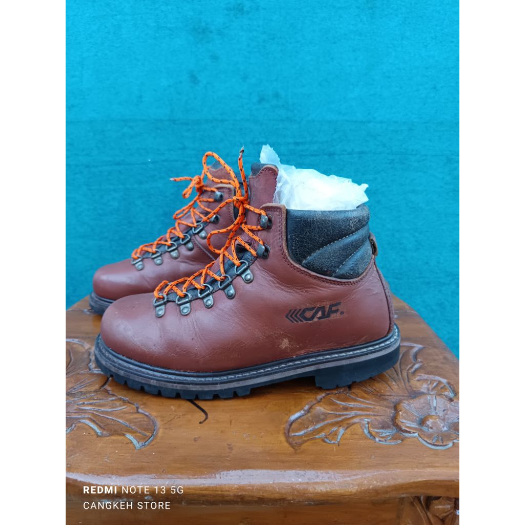 Lecaf size 40 insole 25,5cm sepatu lapangan, sepatu outdoor, sepatu kerja, sepatu hiking, sepatu gun