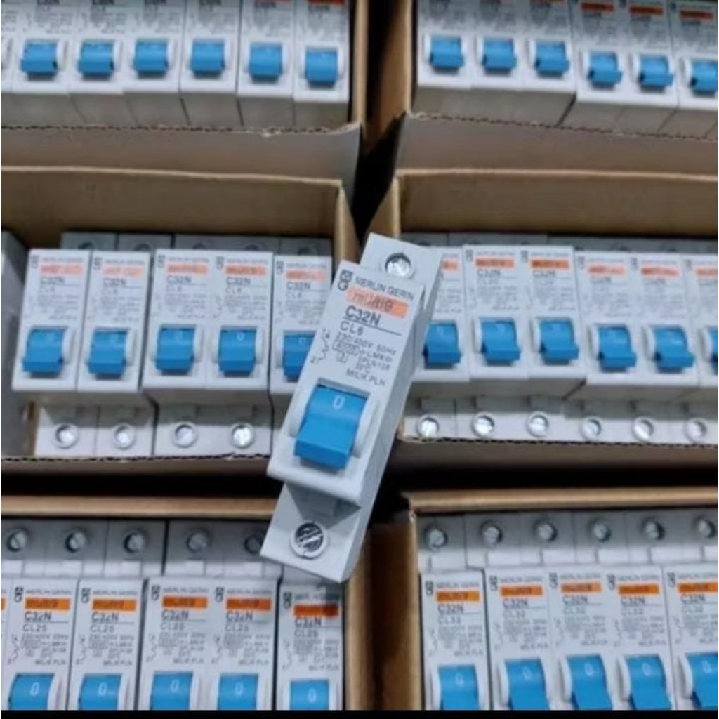 MCB MERLINE GERIN BIRU 6A,4A,A9,16A,35A,43A MULTI9