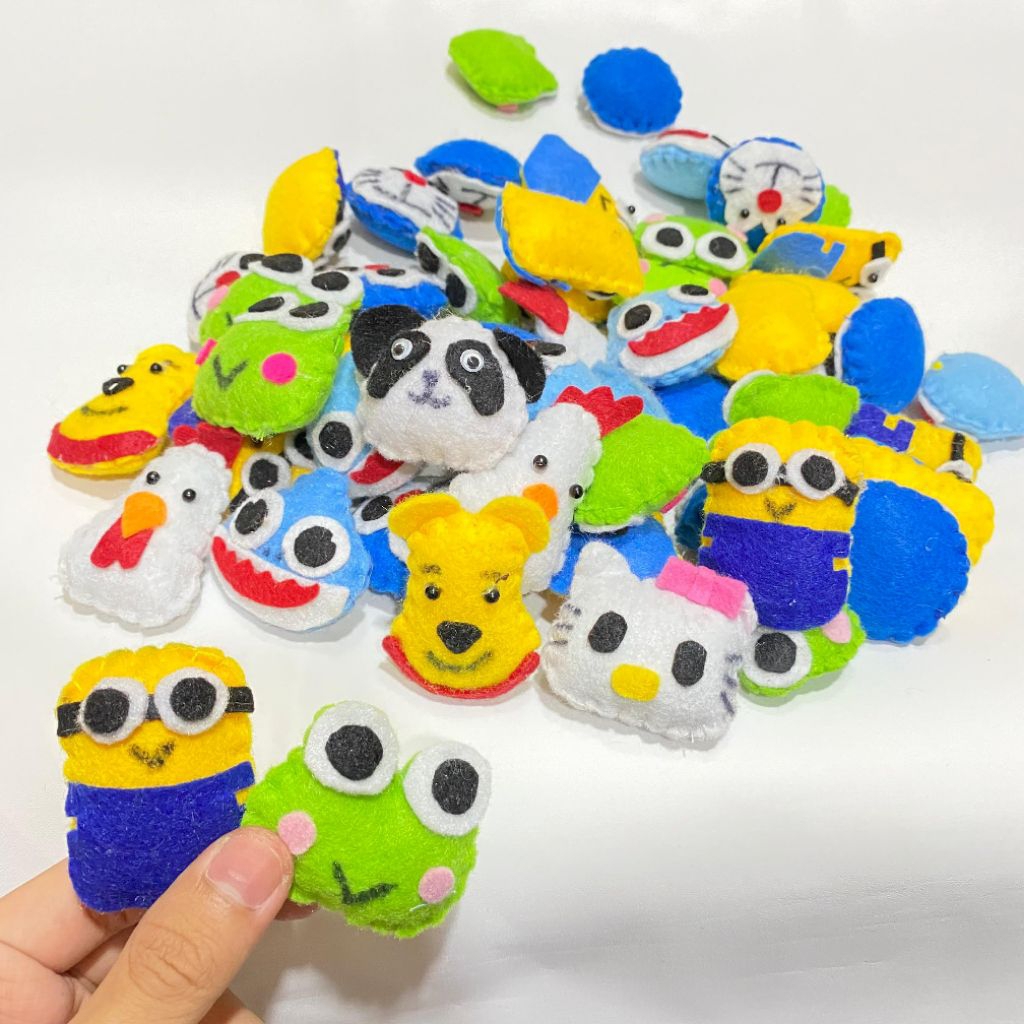boneka mini dari kain flanel