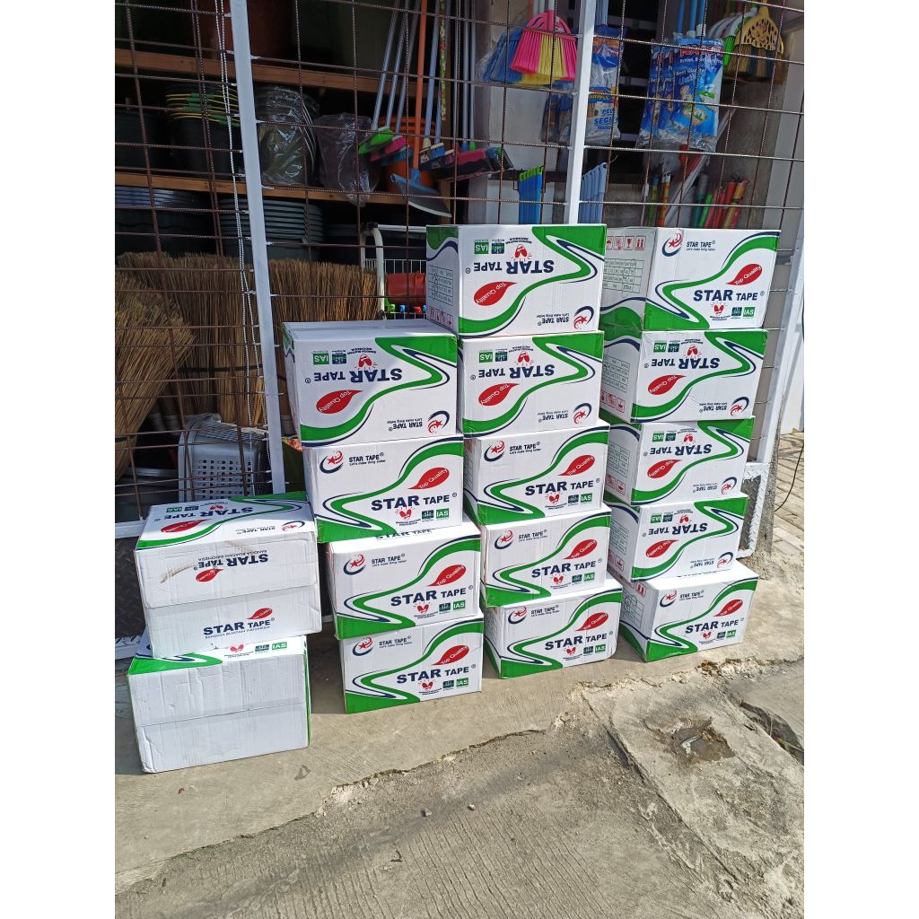 

Lakban bening 100 yar isi 72 pcs / lakban packing