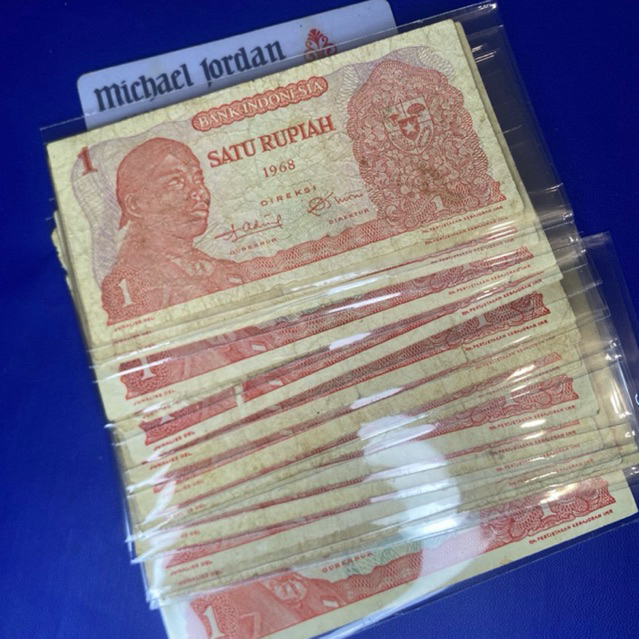 uang kertas kuno  1 sudirman tahun 1968 bekas utuh asli