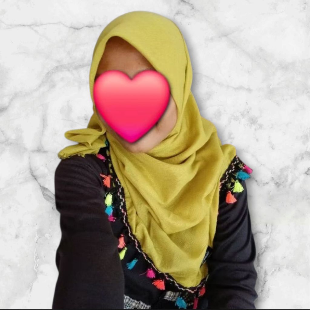 Hijab Segi Empat Renda Warna Kuning Kehijauan  Lemon