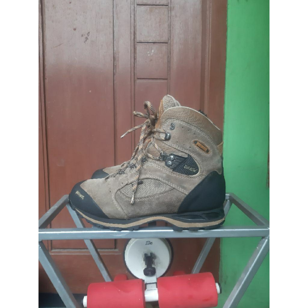 sepatu MEINDL high outdoors size 40