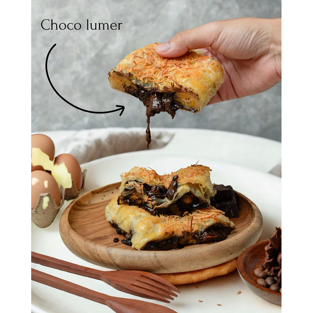 

STRUDEL CHOCO CHESEE KUE PASTRY oleh oleh khas solo camilan pisang kekinian