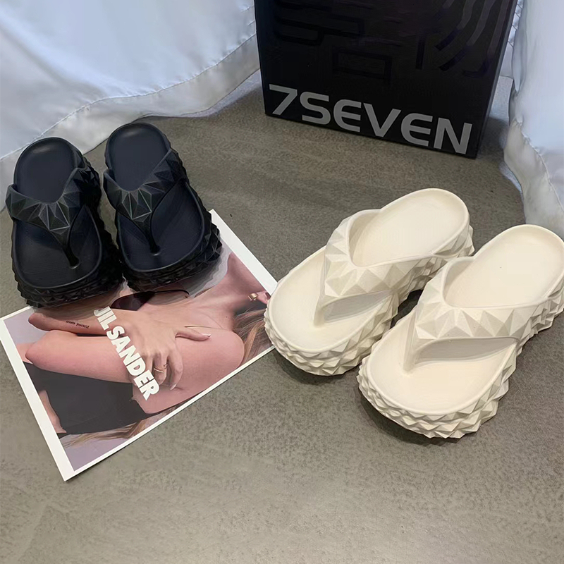 Sandal Karet Wanita Empuk Sandal Jepit Wanita Anti-Selip Sandal Berbentuk Durian Terbaru