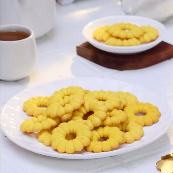 

KUE KERING KHAS NTT ASLI MANIS DAN GURIH !!