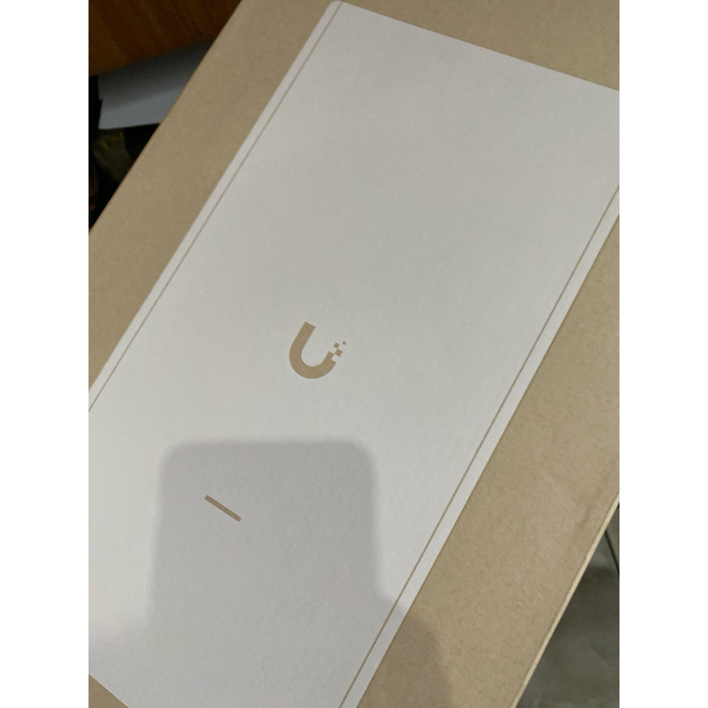 u6-mesh-pro ubiquiti unifi indoor/outdoor wifi 6 access point