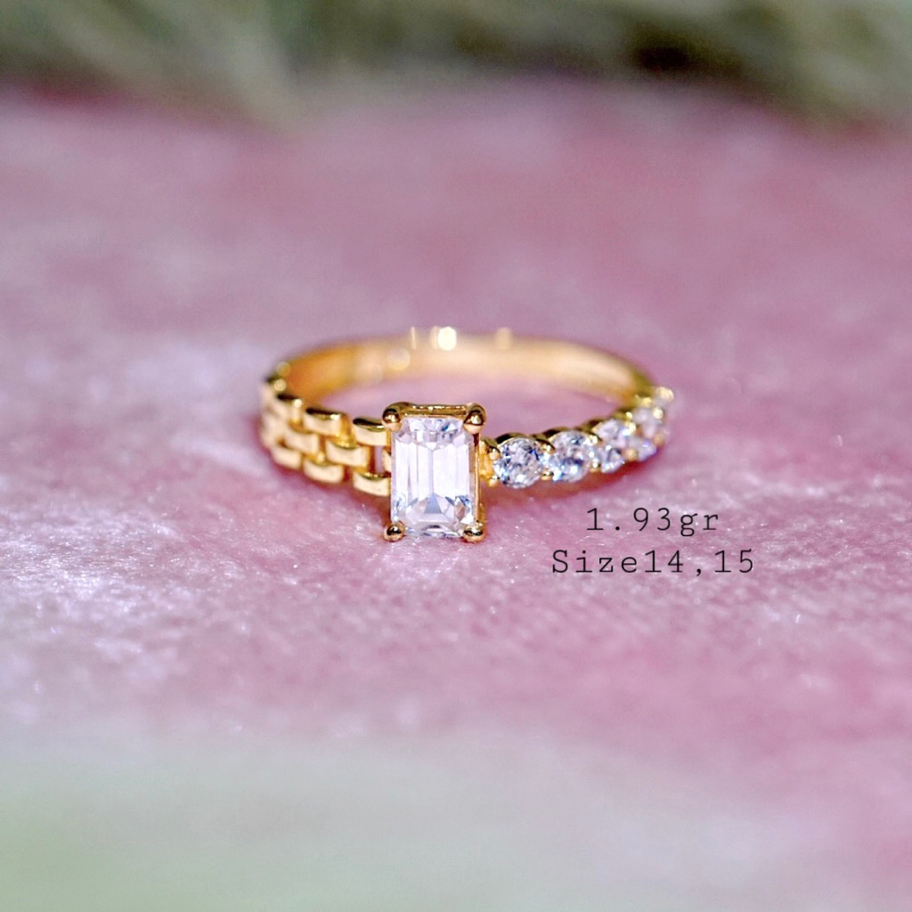 Cincin Emas Baguette Kotak Cincin Batu Kotak Asli Permata Emas kadar 700