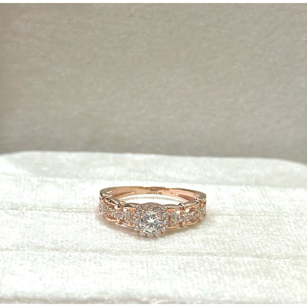 Cincin Emas Solitaire Variasi Listring 17k Roxe