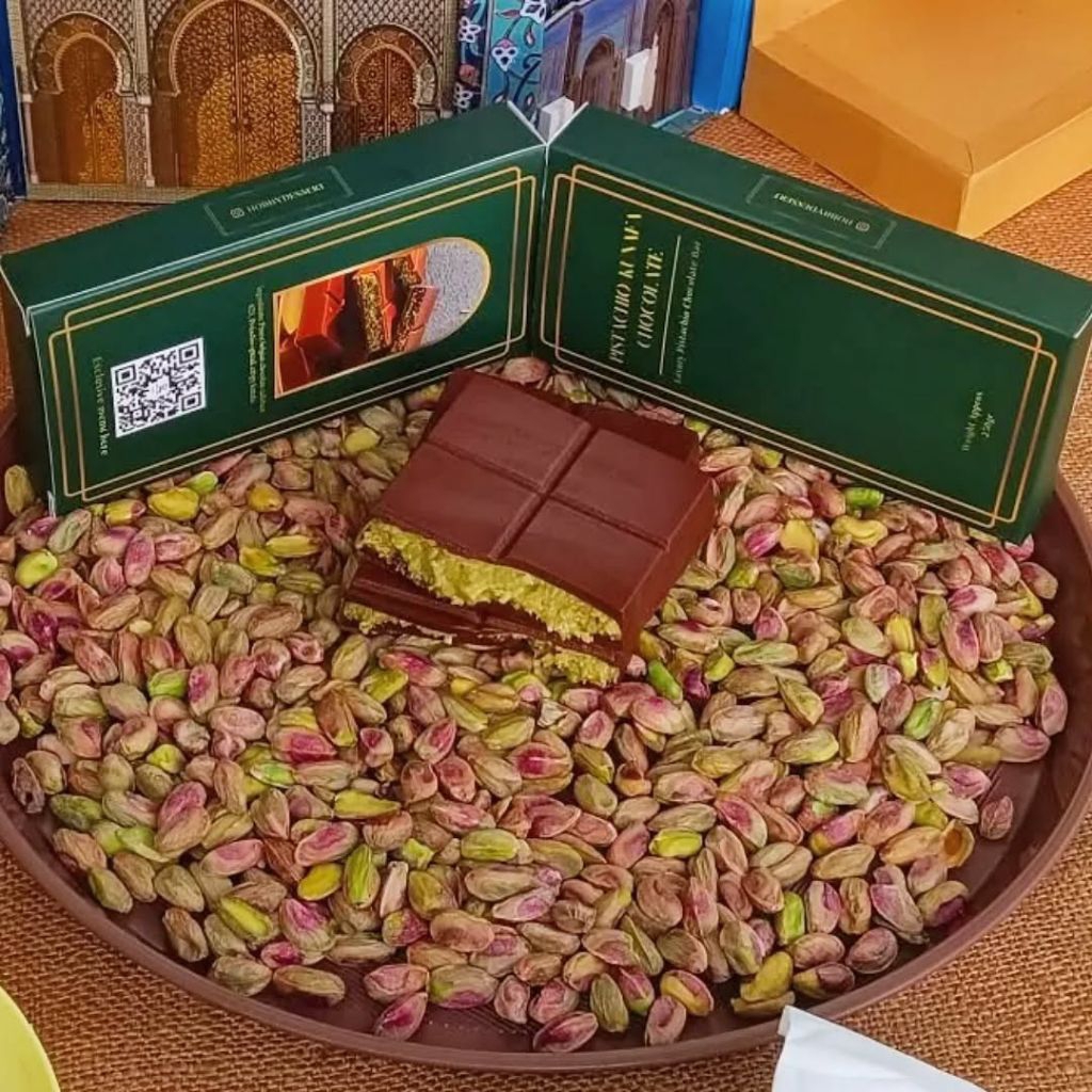 

COKELAT DUBAI / PISTACHIO KUNAFA CHOCOLATE 250gr