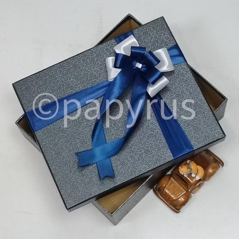 

PAPYRUS 25x30 Tinggi 5cm Kotak Kado Gift Box Hadiah KOTA KADO V1