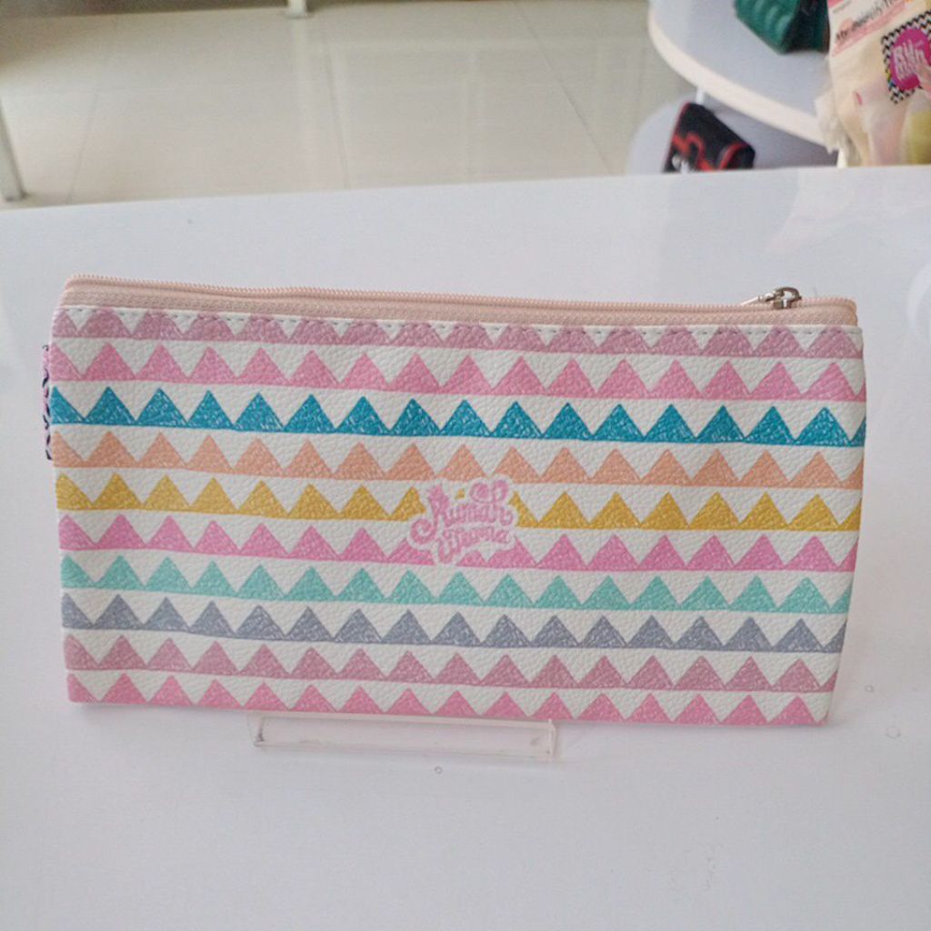 

tempat pensil rumah warna