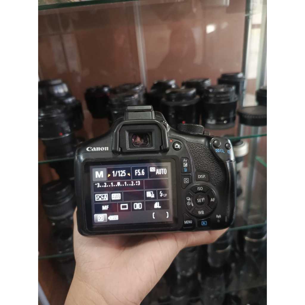 CANON 1300D LENSA 18-55 MM