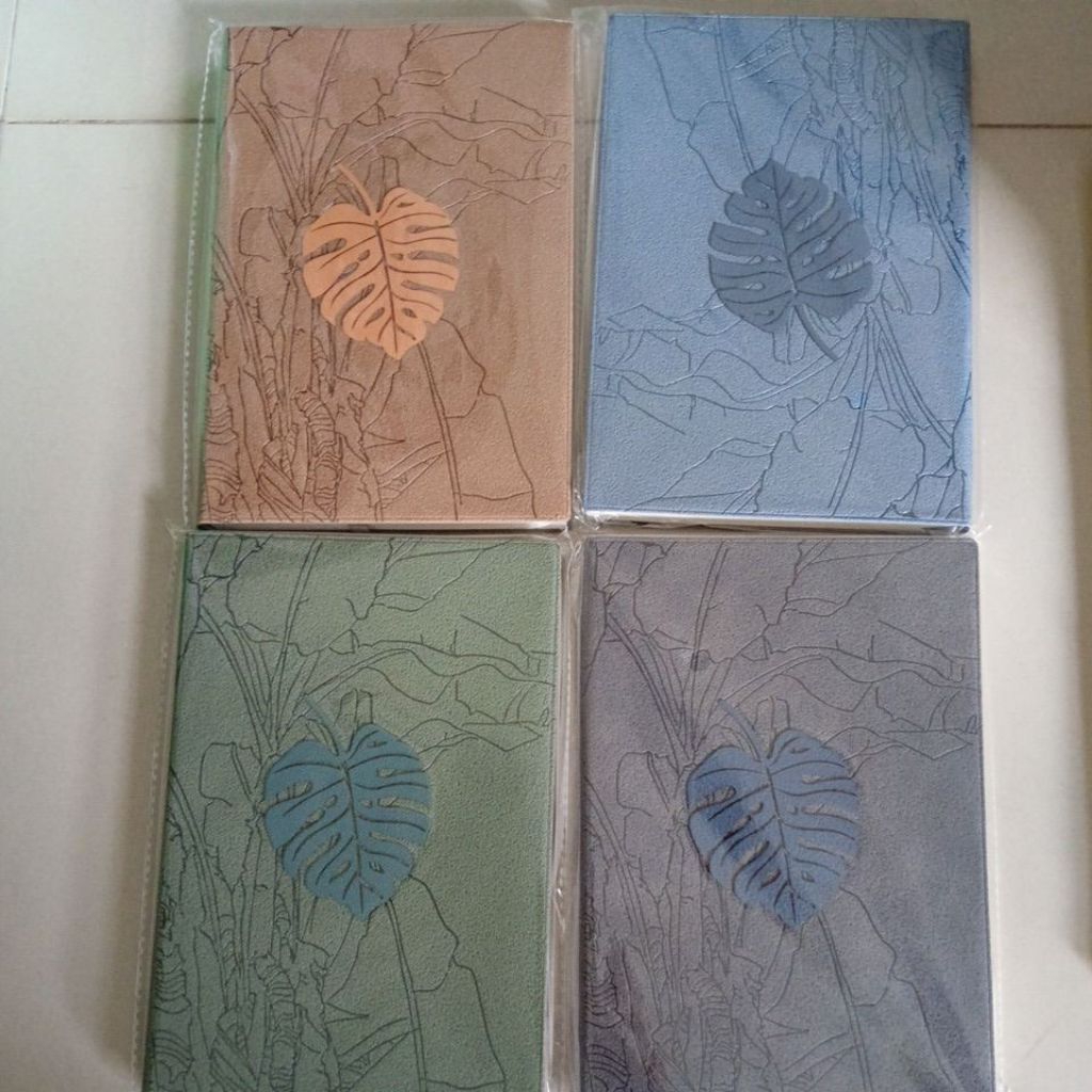 

Agenda / Note book A5 D-111 ukuran 20,5 x 14 cm