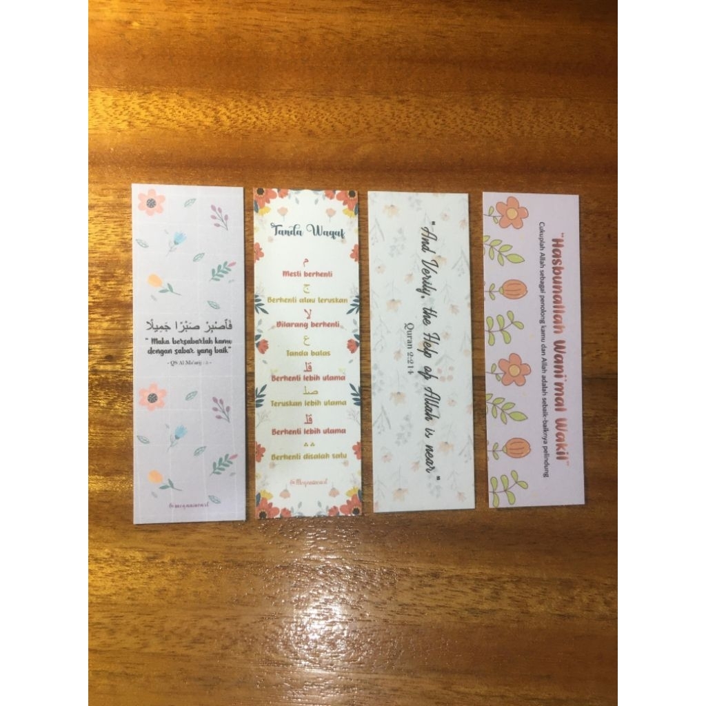 

Pembatas buku muslim