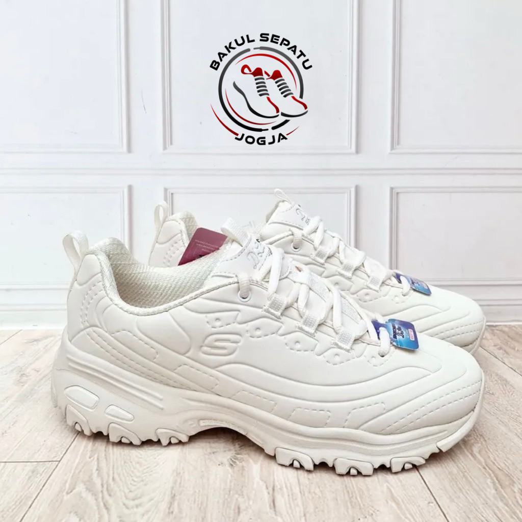 Sepatu Wanita SKECHERS D'Lites (Size 39-40) Sneakers Casual Sport Sekolah Dewasa