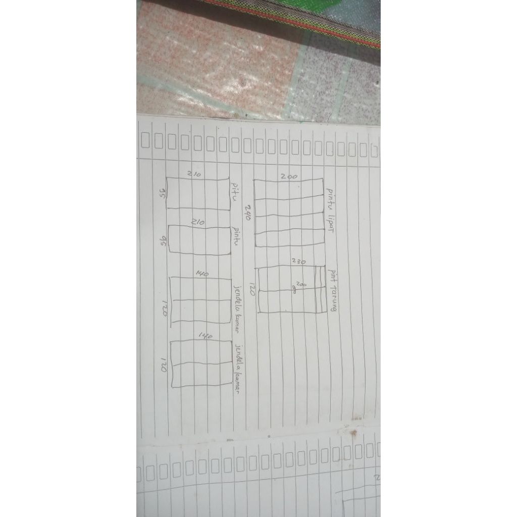 1set pintu lipat 4daun pintu,1set pintu tarung 2 daun pintu. 2daun pintu geser.2set jendela kamar 4d