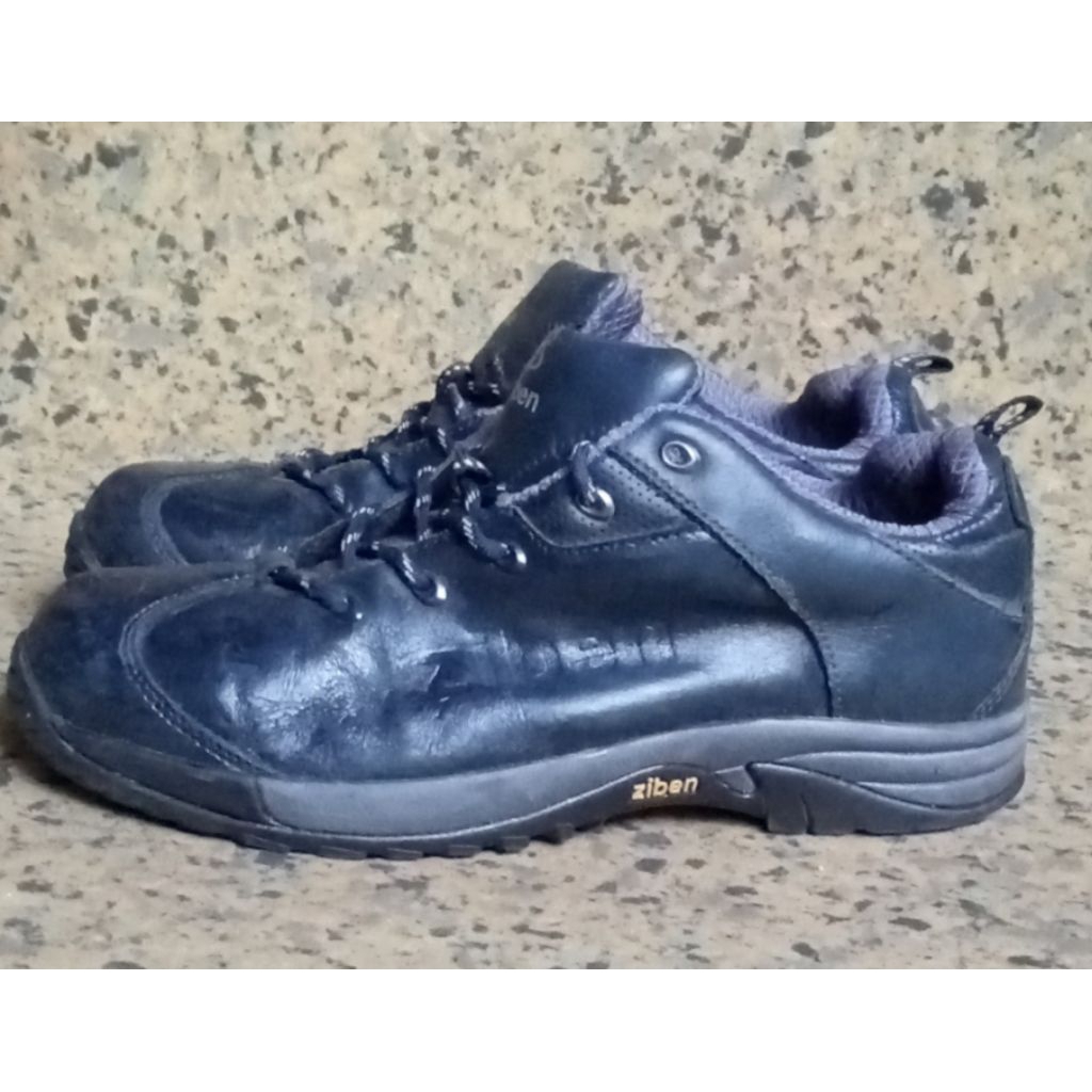 Ziben sepatu safety second material kulit size 42