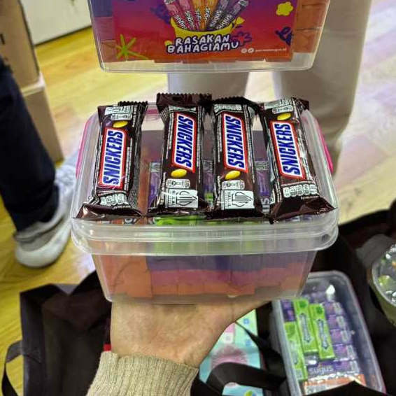 

Paket Snickers + Sugus Bucket PRJ 2025