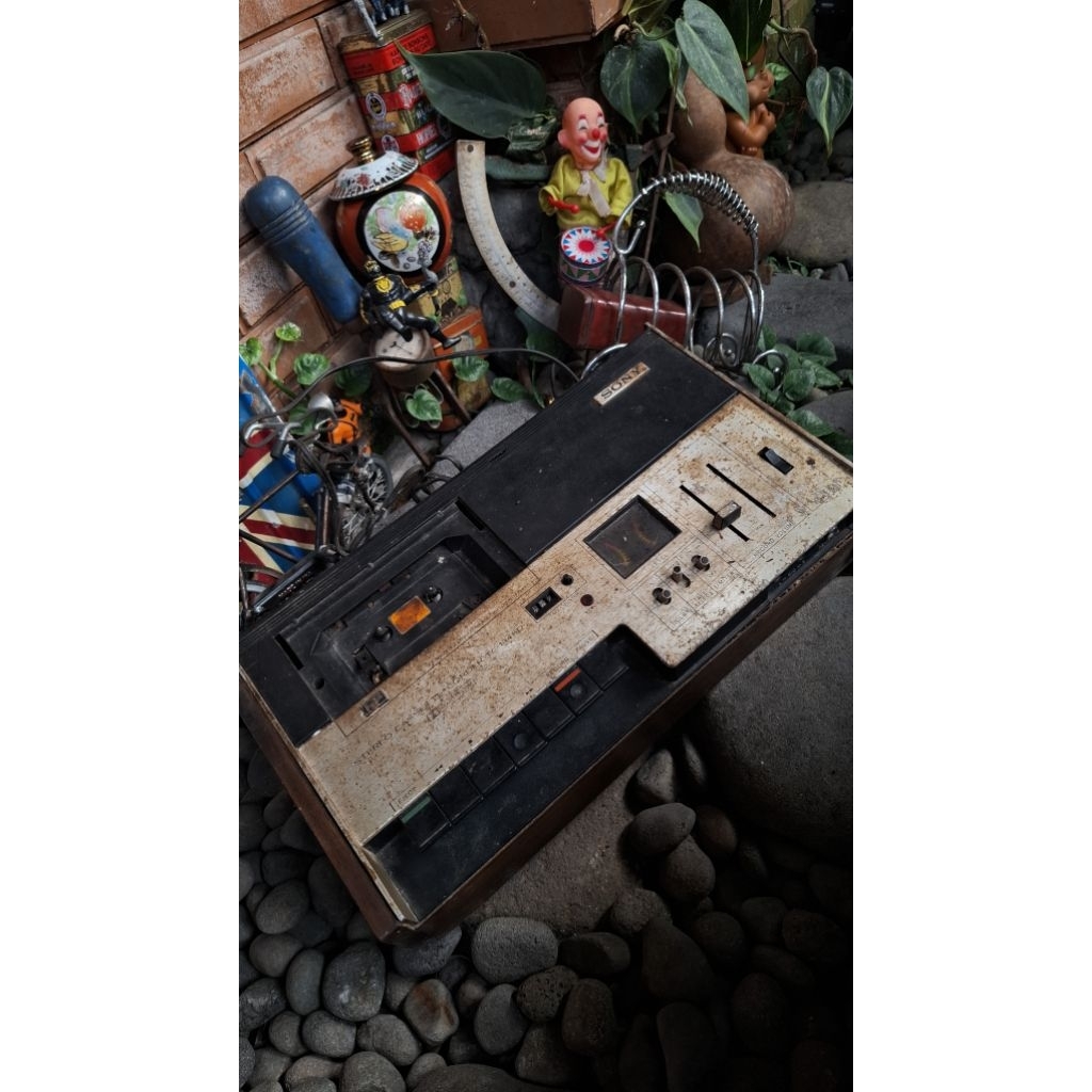 Cassette recorder sony pemutar kaset pita  sony vintage jadul lawas kuno vintage display 165rb  angg