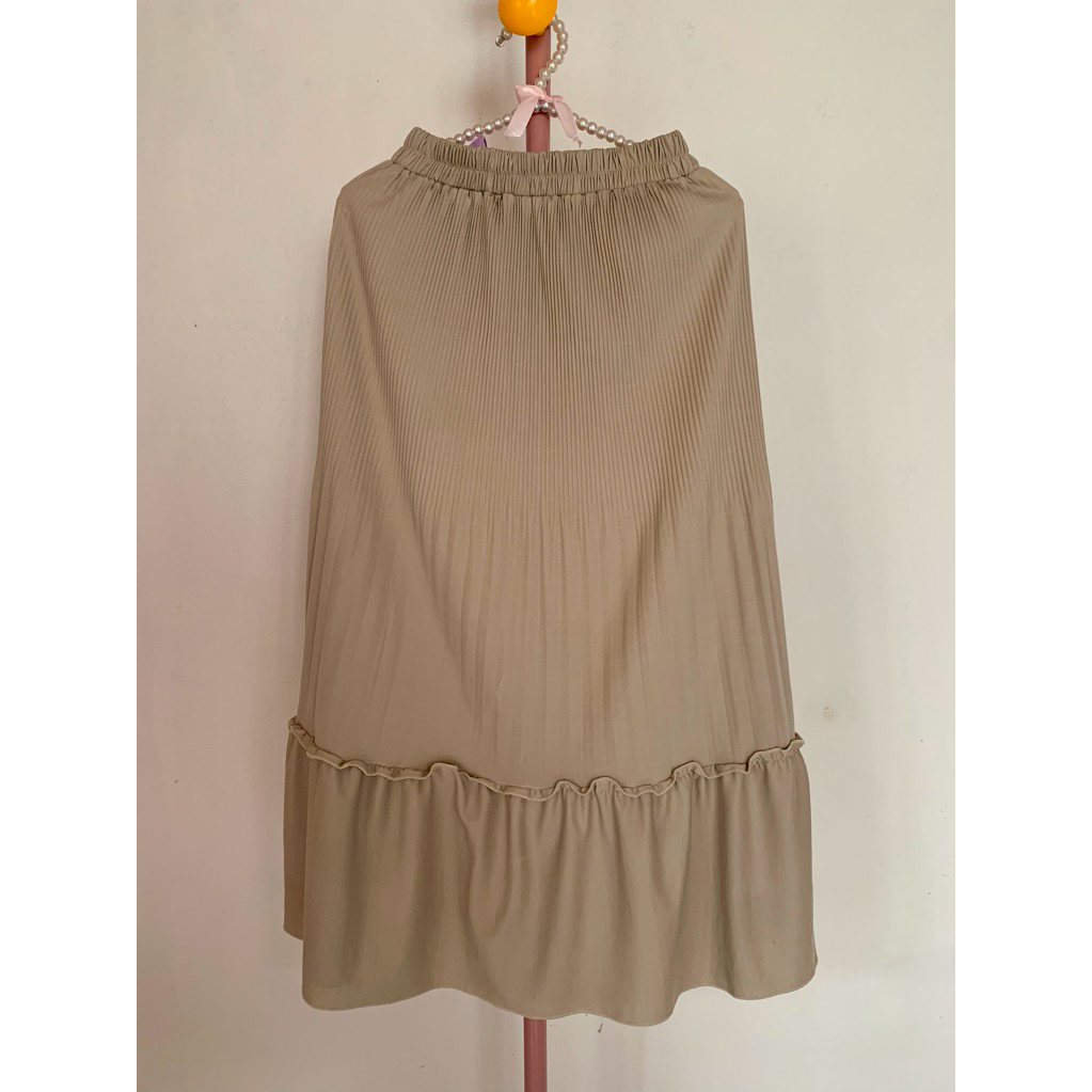 bling it on - rok plisket (beige)