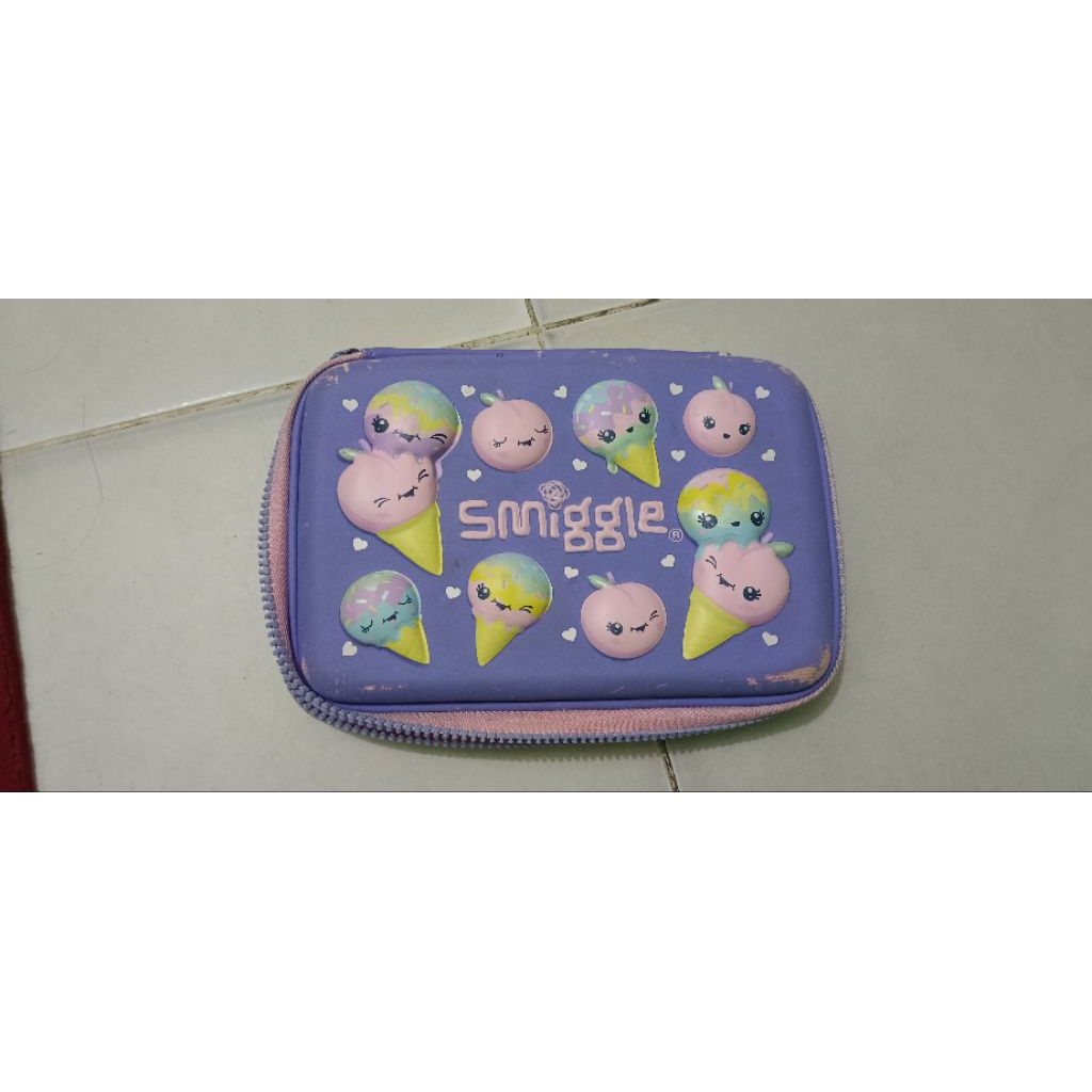 

tempat pensil smiggle besar preloved