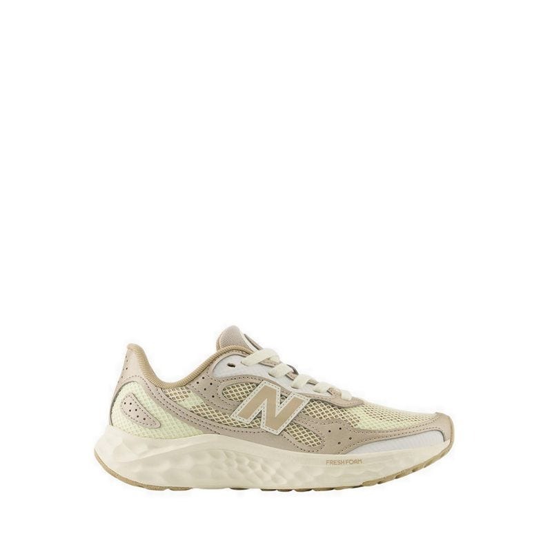 New Balance Fresh Foam Arishi v4 Sepatu Lari Waita Beige