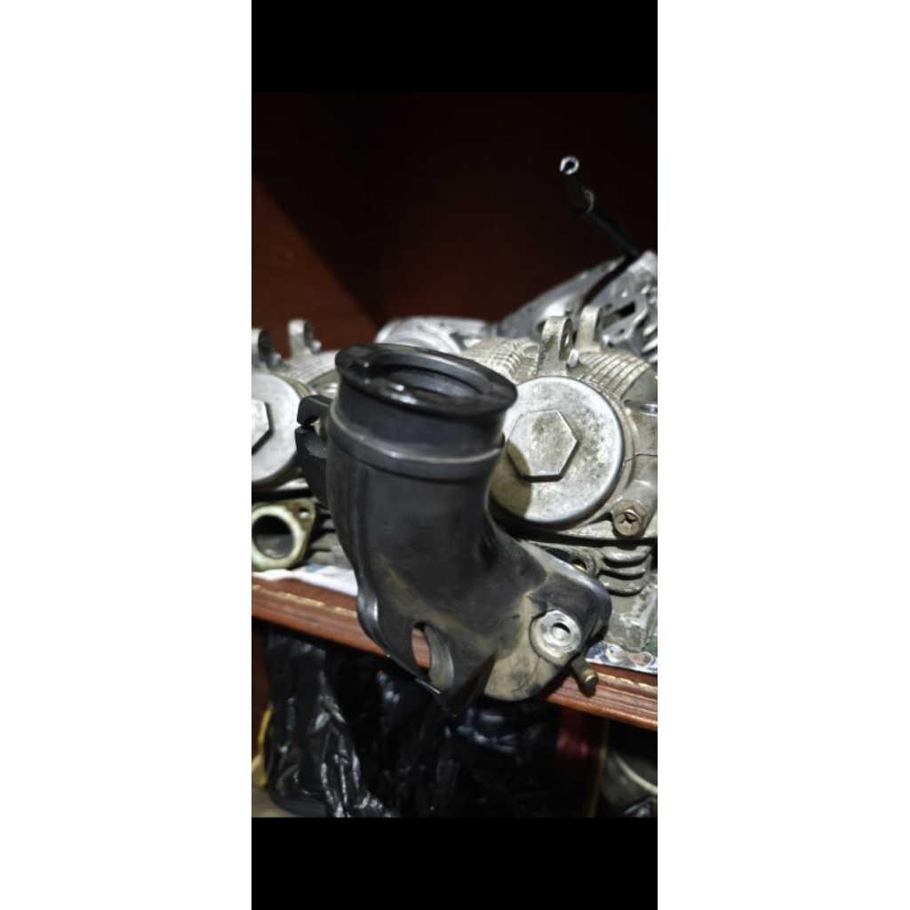 blok head Ais Nouvo z